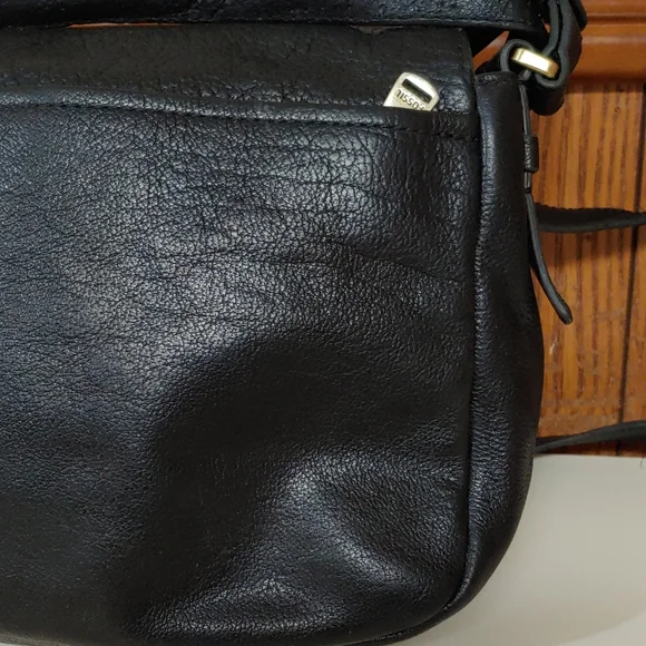 Fossil Genuine Leather Crossbody Bag - Picture 9 of 17